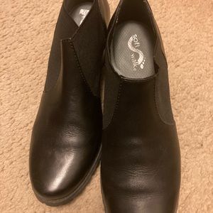 Soft Walk Black Leather Shoes